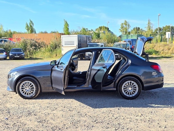 Used Mercedes-Benz C-Class 2015 for sale - 75643727: Photo 15