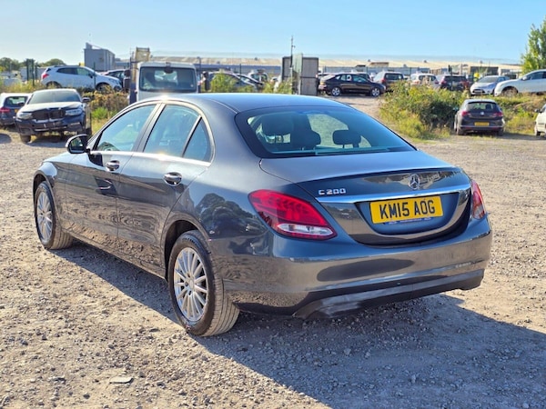 Used Mercedes-Benz C-Class 2015 for sale - 75643727: Photo 4
