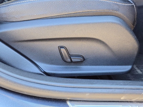 Used Mercedes-Benz C-Class 2015 for sale - 75643727: Photo 65