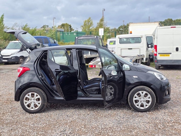 Used Hyundai i10 2014 for sale - 76040302: Photo 15