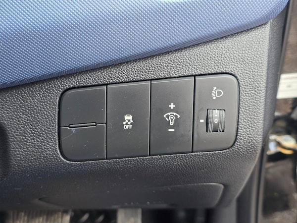 Used Hyundai i10 2014 for sale - 76040302: Photo 26