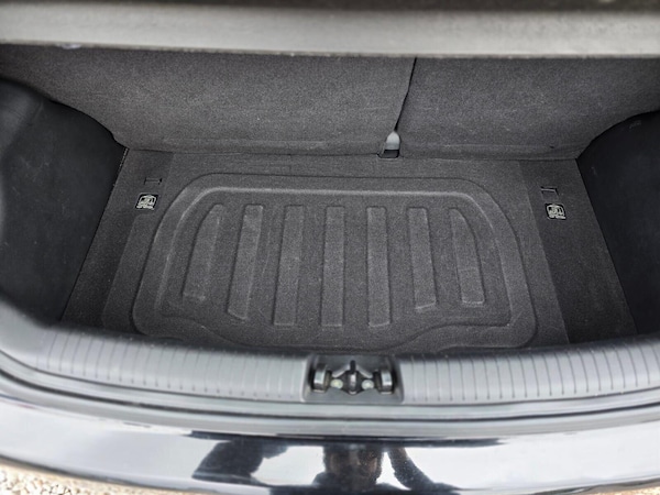 Used Hyundai i10 2014 for sale - 76040302: Photo 31