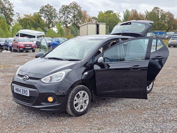 Used Hyundai i10 2014 for sale - 76040302: Photo 8