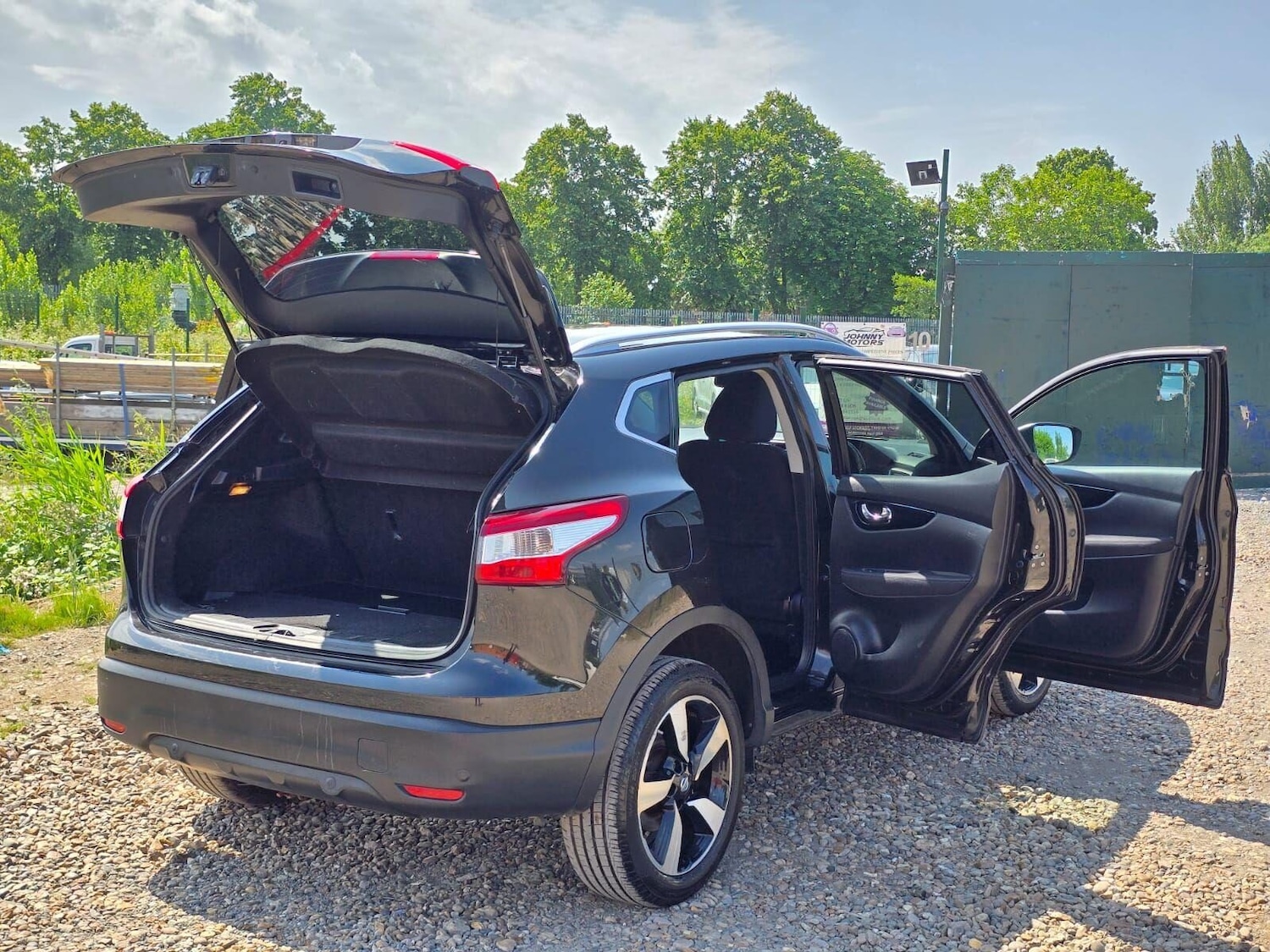 Vehicle 21