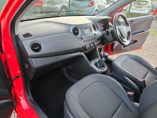 Used Hyundai i10 2018 for sale - 75426247: Photo 17