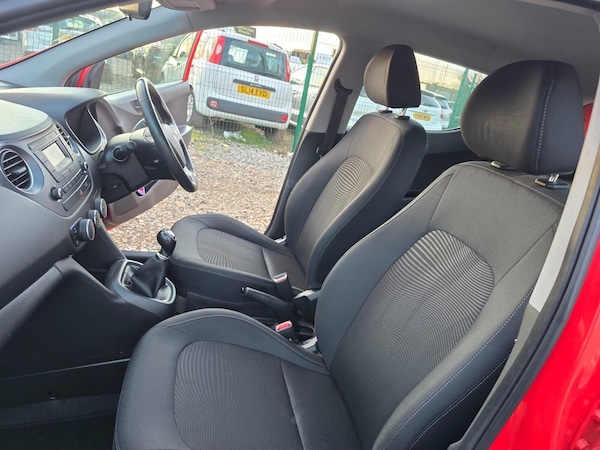 Used Hyundai i10 2018 for sale - 75426247: Photo 40