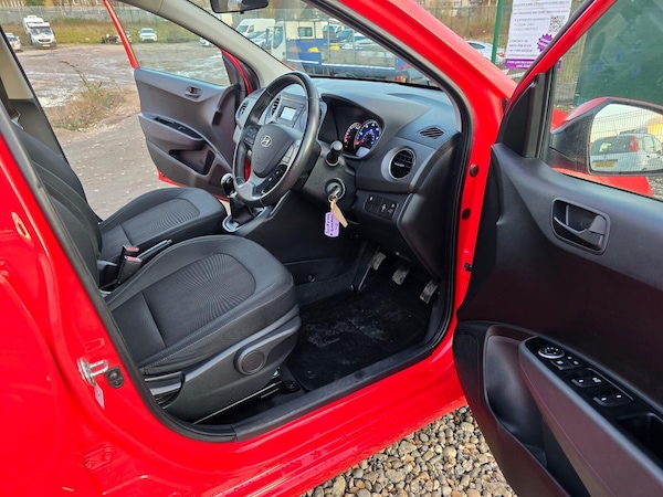 Used Hyundai i10 2018 for sale - 75426247: Photo 60