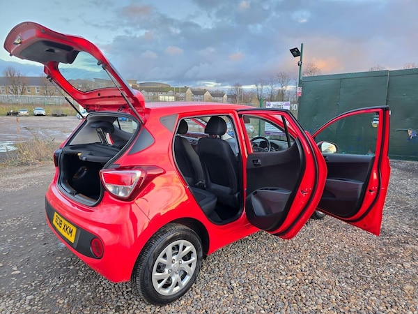 Used Hyundai i10 2018 for sale - 75426247: Photo 61