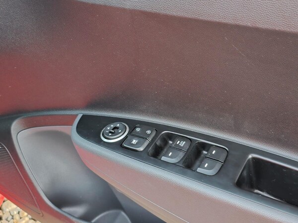 Used Hyundai i10 2018 for sale - 75426247: Photo 63