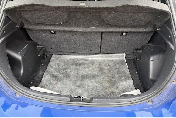 Used Toyota Yaris 2017 for sale - 76313423: Photo 13