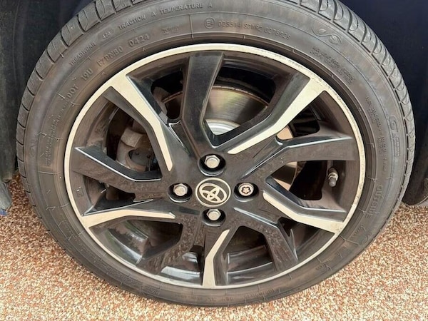 Used Toyota Yaris 2017 for sale - 76313423: Photo 9