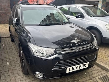 Mitsubishi - Outlander