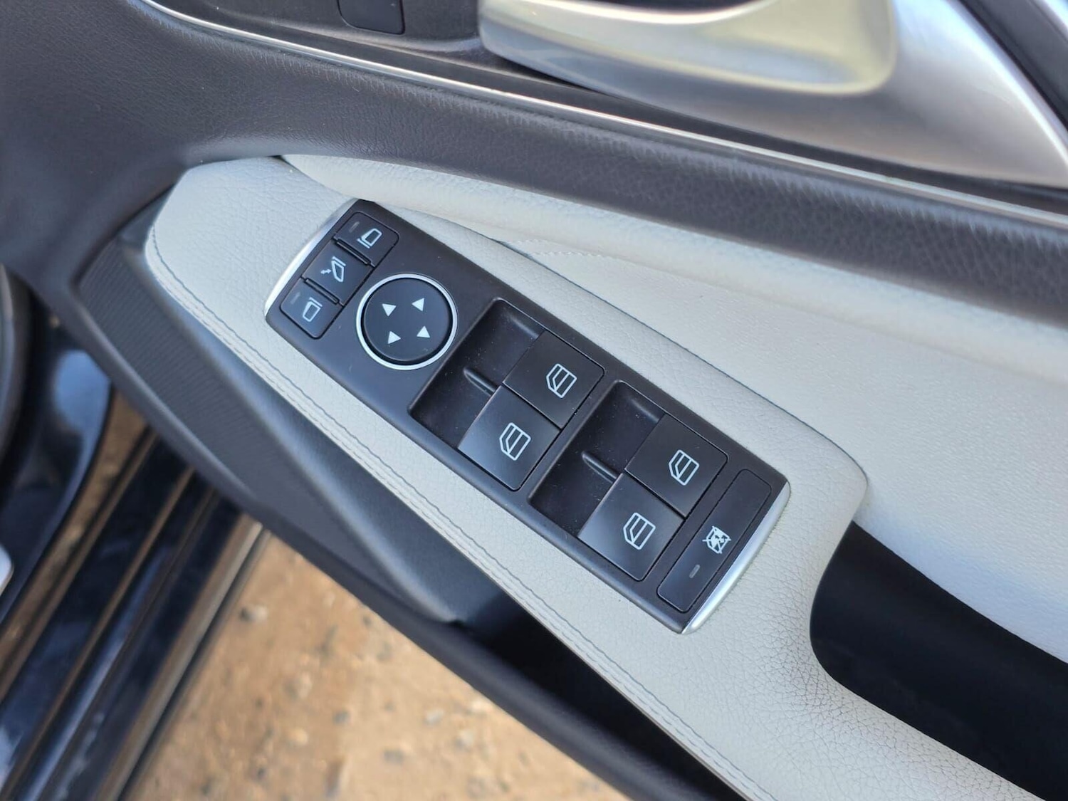 Used Mercedes-Benz A-Class 2016 for sale - 76651140: Photo 29