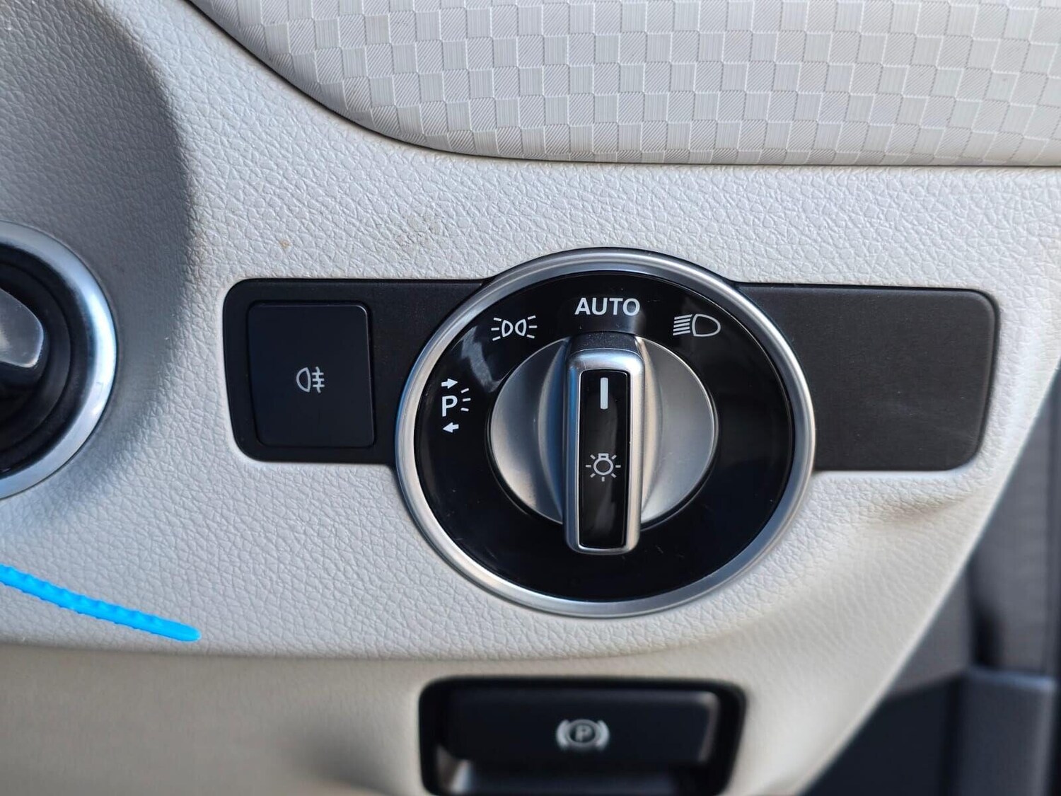 Used Mercedes-Benz A-Class 2016 for sale - 76651140: Photo 30