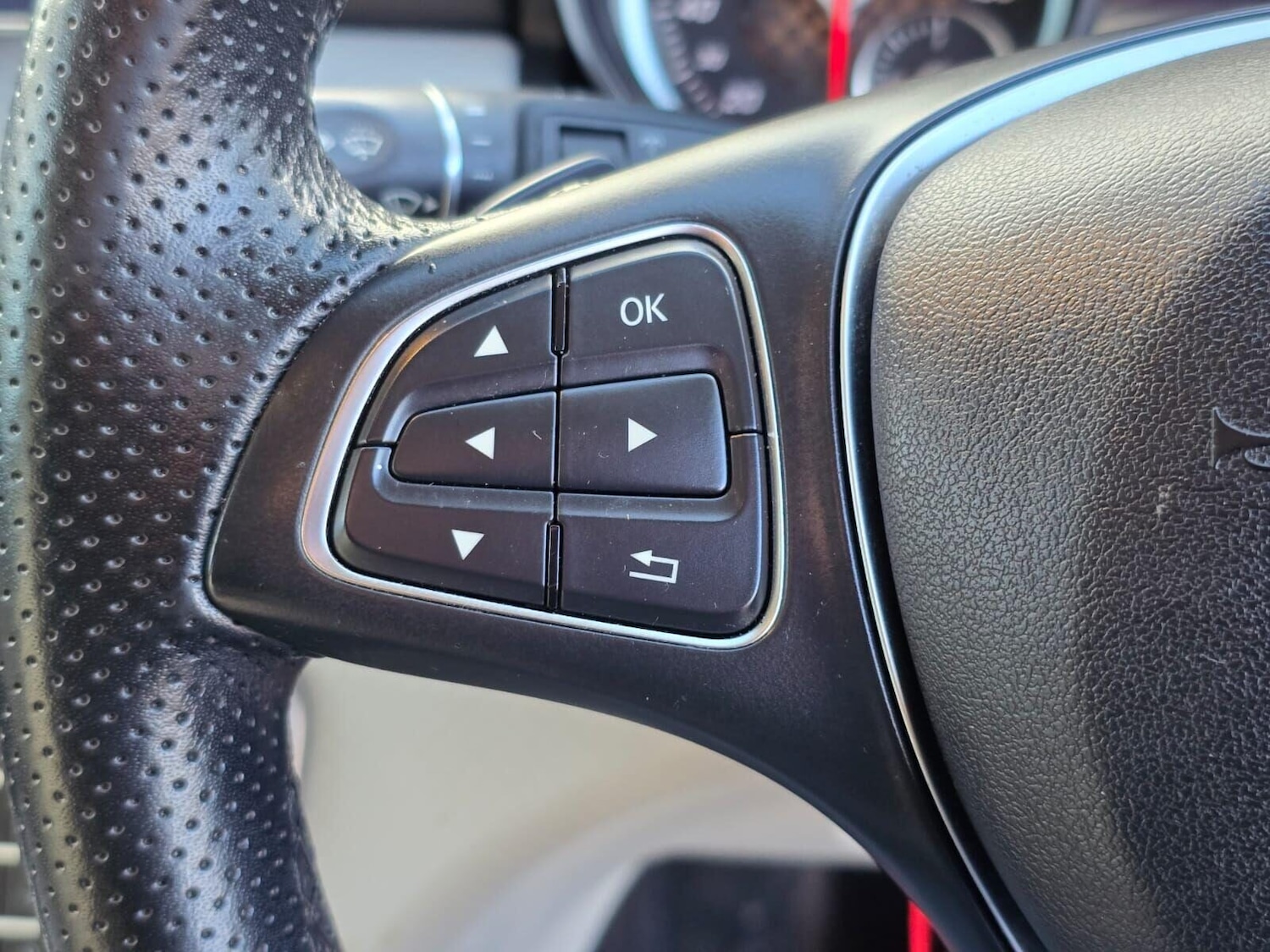 Used Mercedes-Benz A-Class 2016 for sale - 76651140: Photo 31