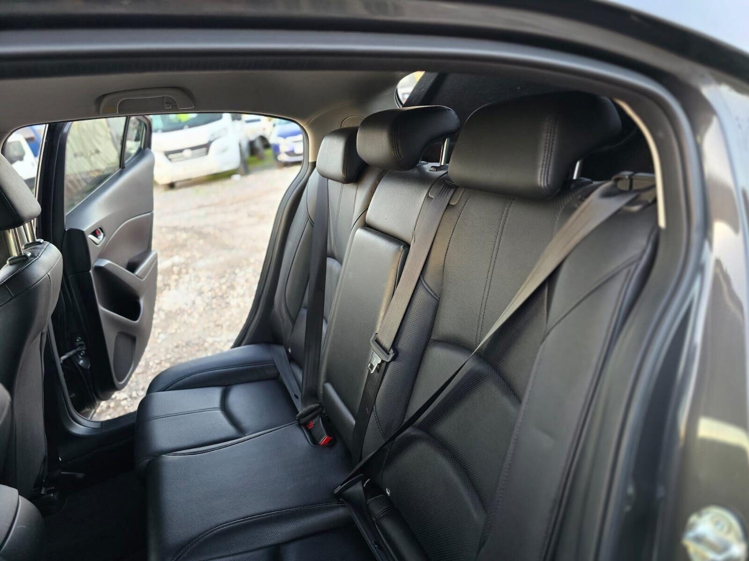 Used Mazda Mazda3 2016 for sale - 76211432: Photo 28