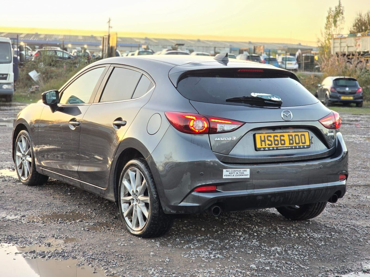 Used Mazda Mazda3 2016 for sale - 76211432: Photo 4