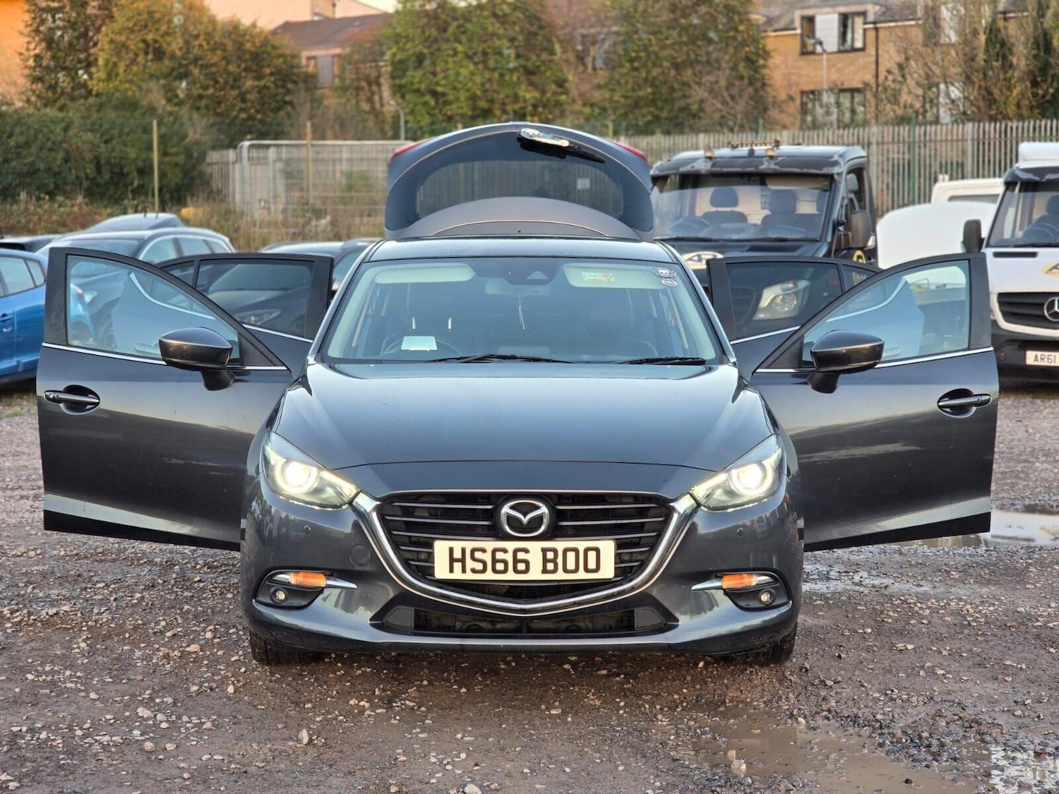 Used Mazda Mazda3 2016 for sale - 76211432: Photo 8