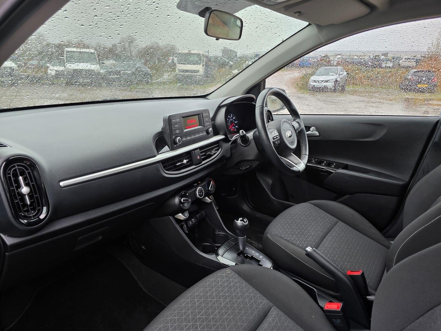 Used Kia Picanto 2018 for sale - 76469388: Photo 24