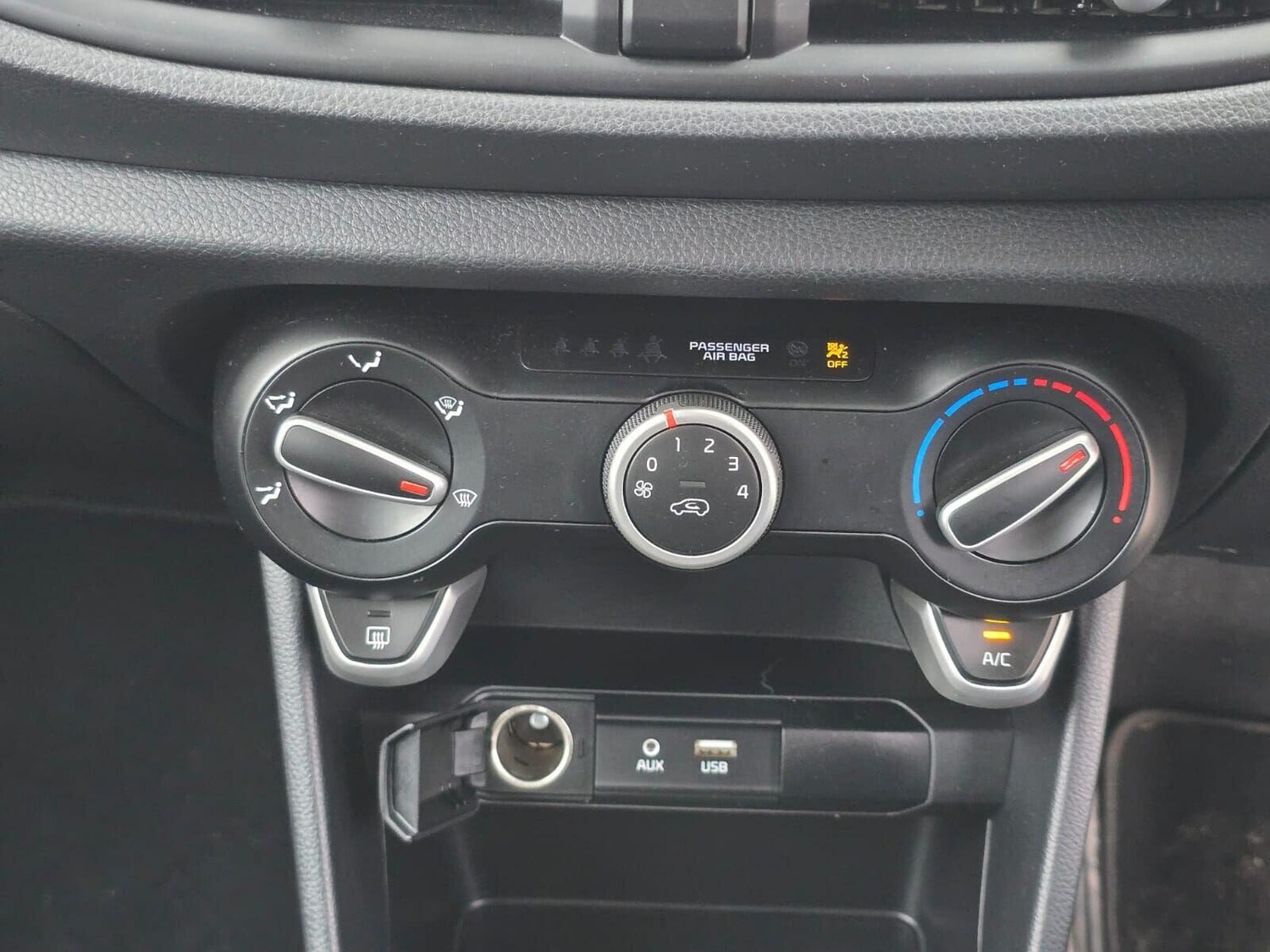 Used Kia Picanto 2018 for sale - 76469388: Photo 28