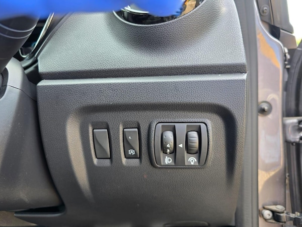 Used Renault Captur 2016 for sale - 75053839: Photo 28