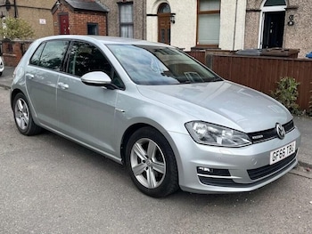 Used Volkswagen Golf 2016 for sale - 75574743: Photo