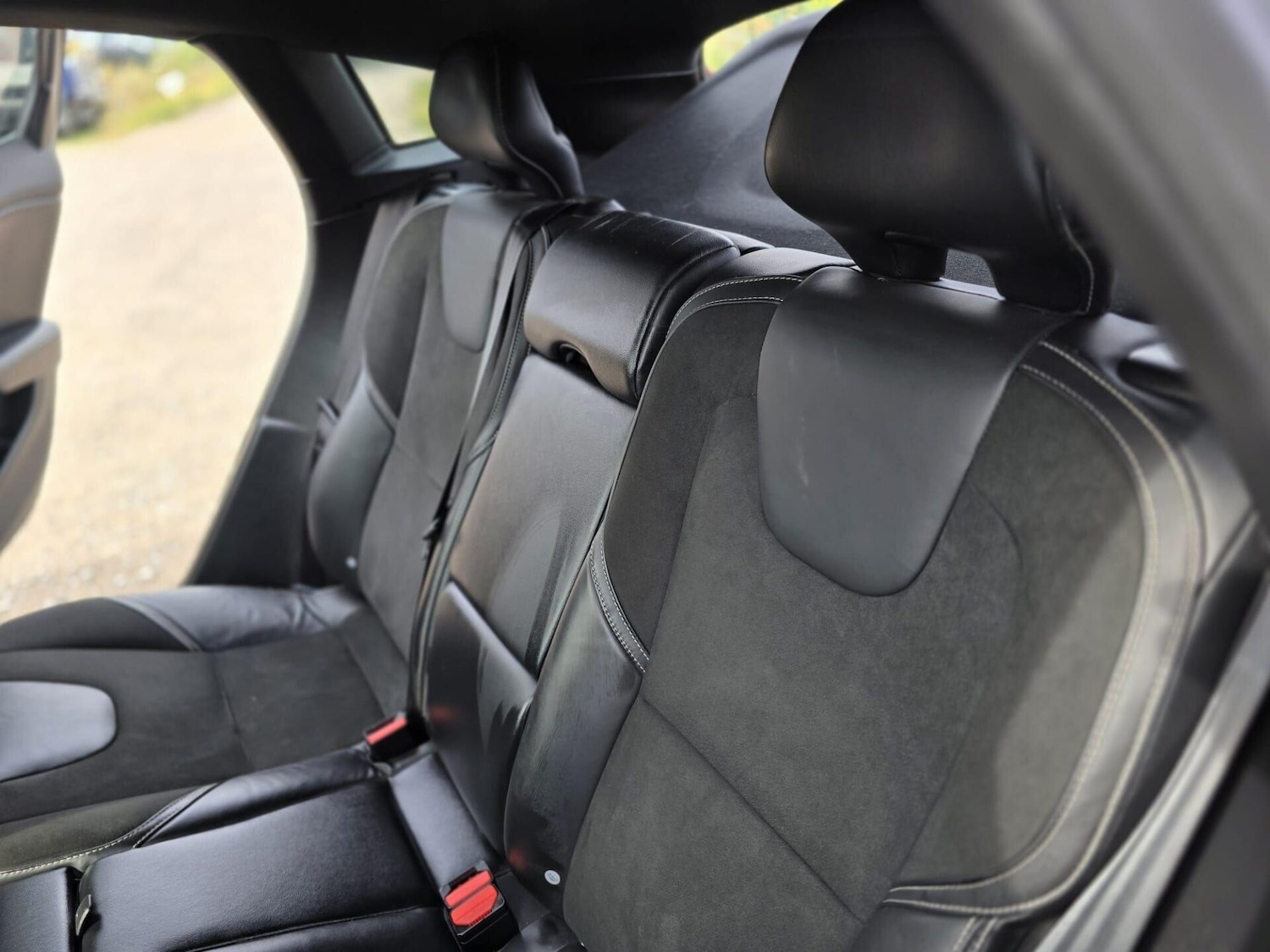 Used Volvo V40 2017 for sale - 75962244: Photo 26