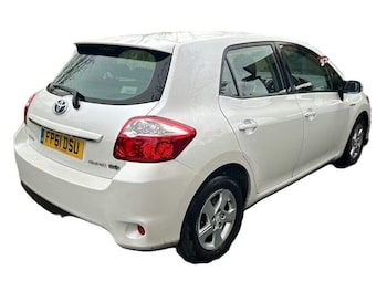 Used Toyota Auris 2011 for sale - 77802309: Photo