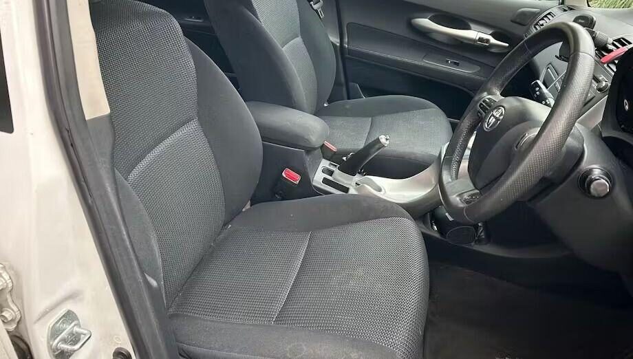 Used Toyota Auris 2011 for sale - 77802309: Photo 6