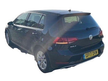 Used Volkswagen Golf 2017 for sale - 78077986: Photo