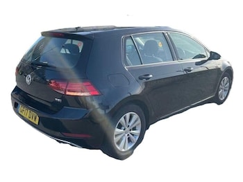 Used Volkswagen Golf 2017 for sale - 78077986: Photo