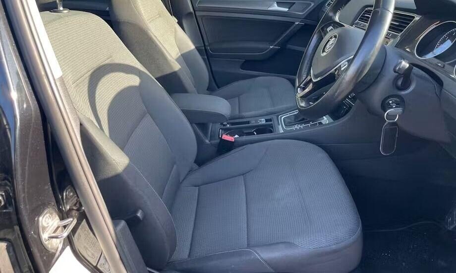 Used Volkswagen Golf 2017 for sale - 78077986: Photo 6