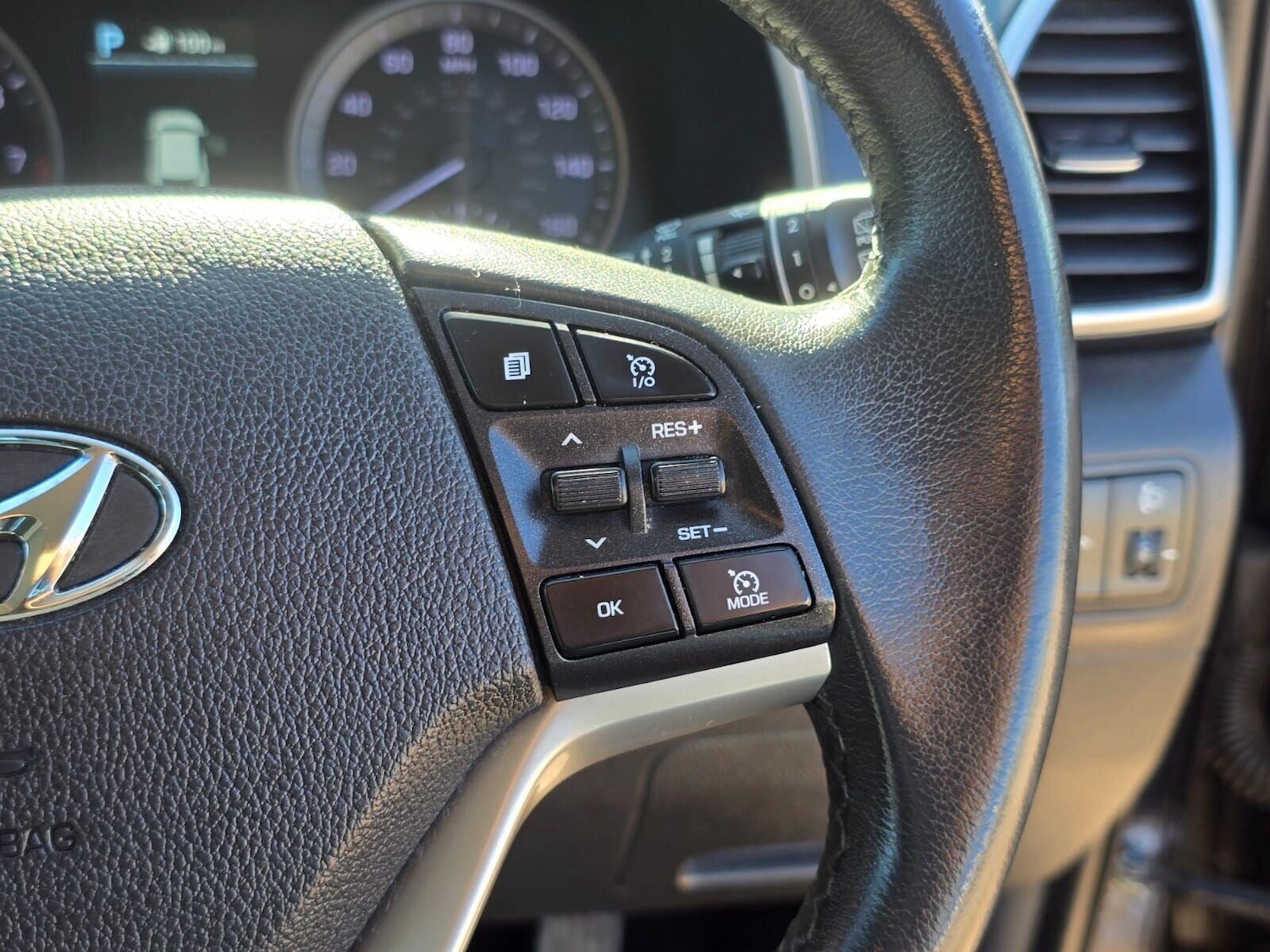 Used Hyundai TUCSON 2018 for sale - 75912831: Photo 29