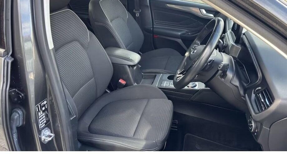 Used Ford Focus 2019 for sale - 76379867: Photo 7