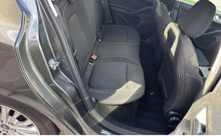 Used Ford Focus 2019 for sale - 76379867: Photo 8