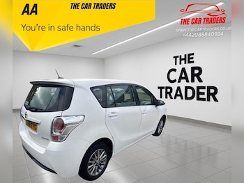 Used Toyota Verso 2016 for sale - 76317269: Photo