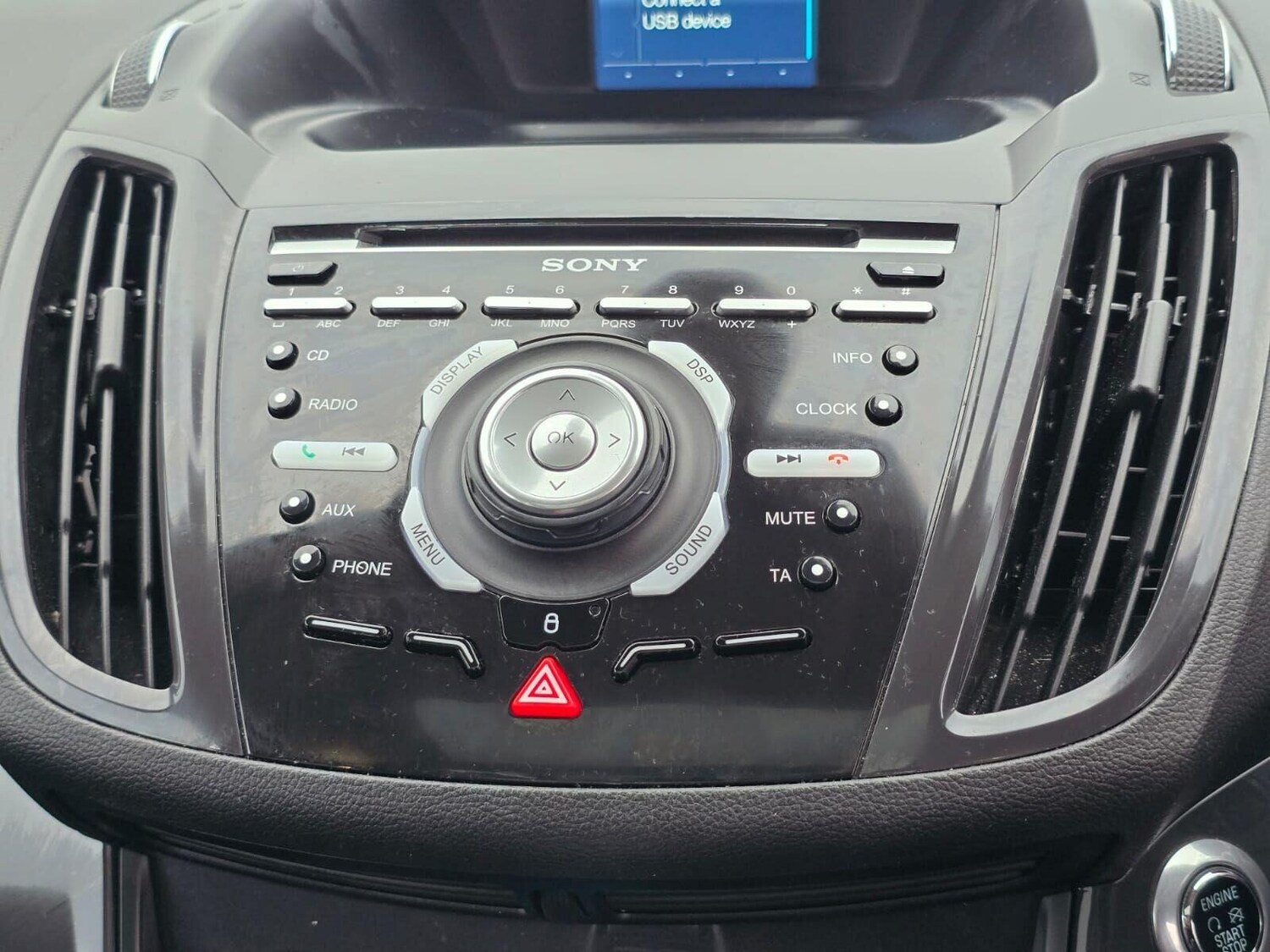 Used Ford Kuga 2015 for sale - 76376605: Photo 63