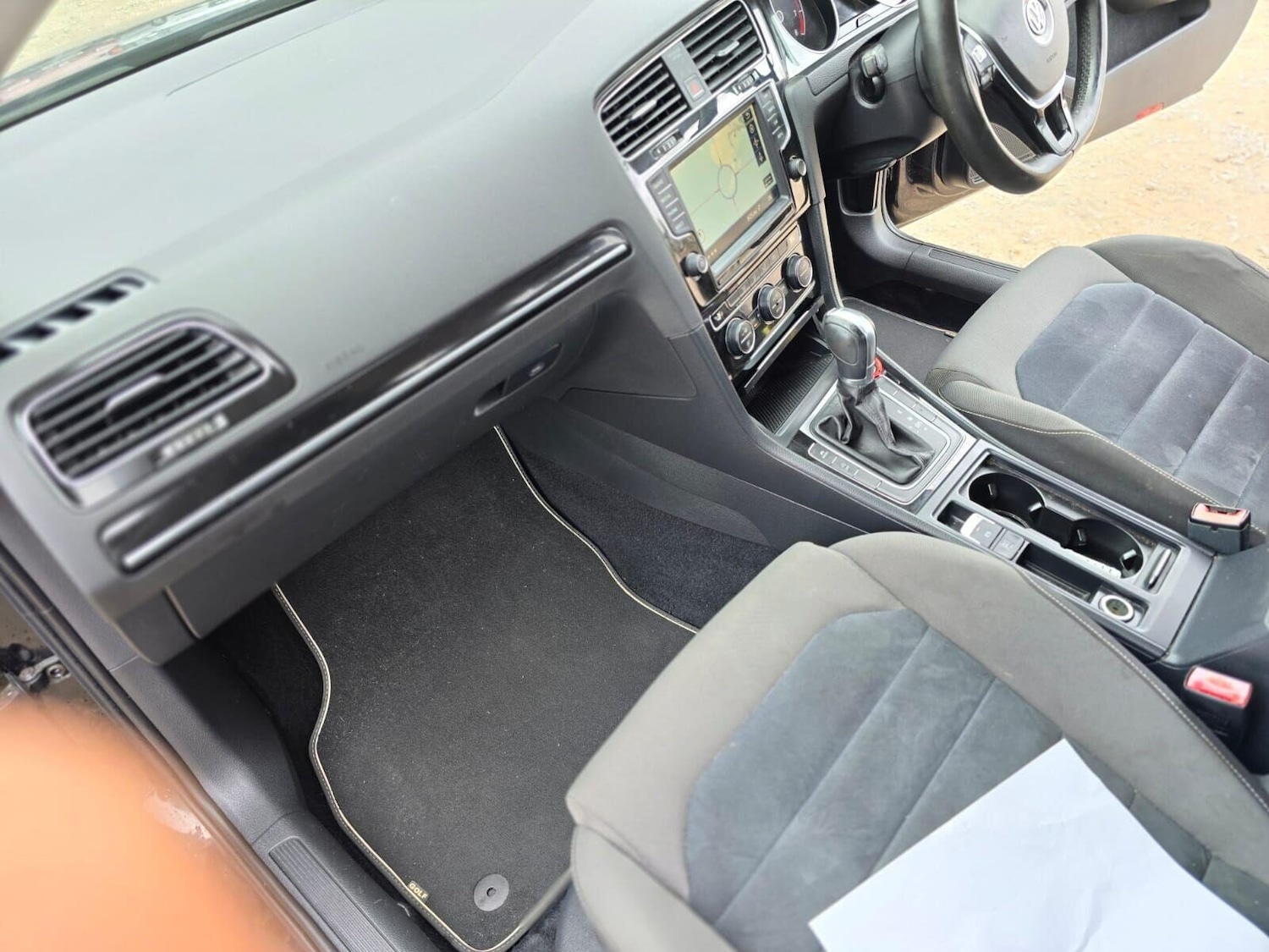 Used Volkswagen Golf 2015 for sale - 76280675: Photo 17