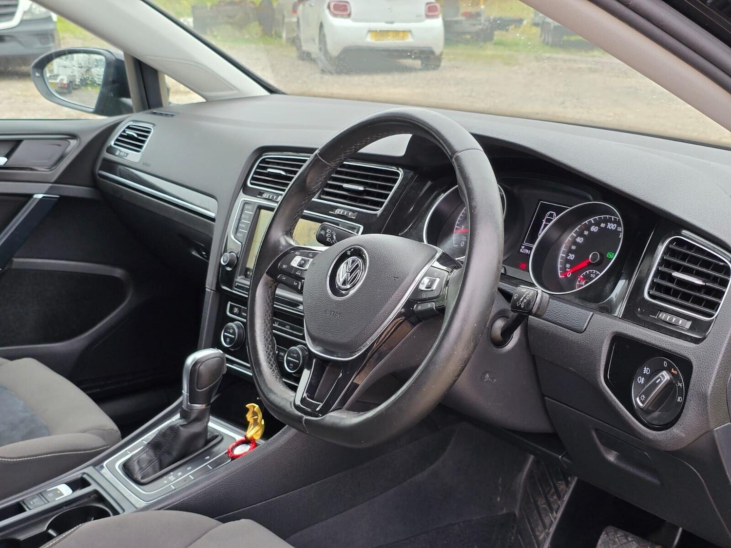 Used Volkswagen Golf 2015 for sale - 76280675: Photo 18