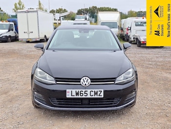 Used Volkswagen Golf 2015 for sale - 76280675: Photo 2