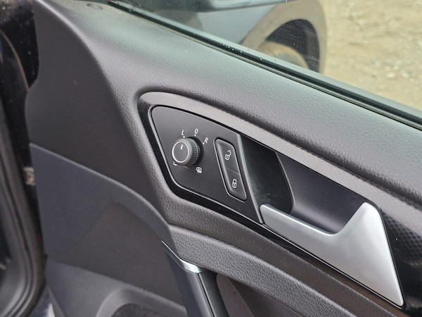 Used Volkswagen Golf 2015 for sale - 76280675: Photo 31