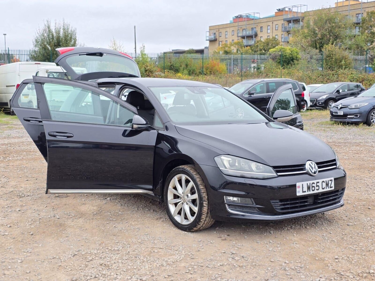 Used Volkswagen Golf 2015 for sale - 76280675: Photo 6