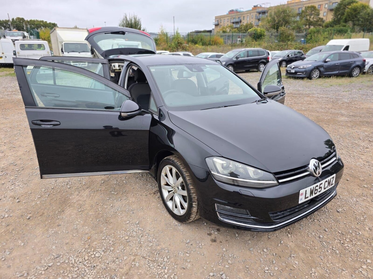 Used Volkswagen Golf 2015 for sale - 76280675: Photo 7