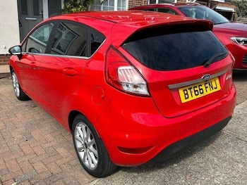 Used Ford Fiesta 2017 for sale - 75705069: Photo