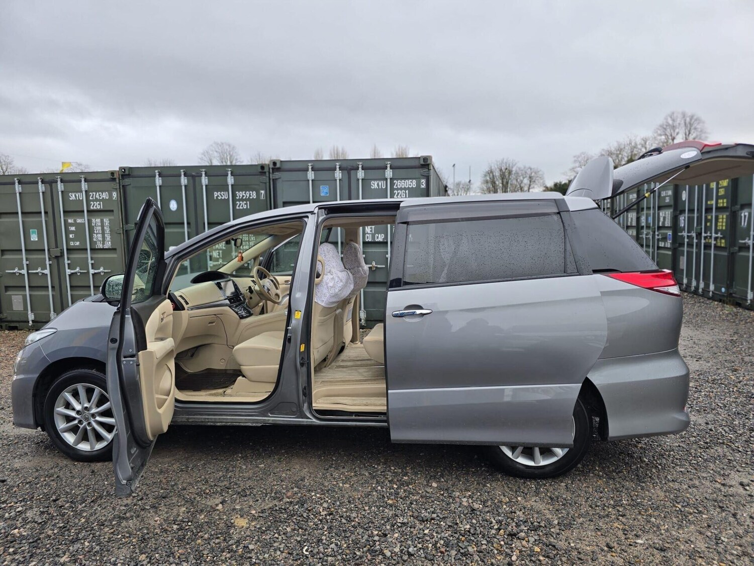 Used Toyota Estima 2014 for sale - 77582426: Photo 11