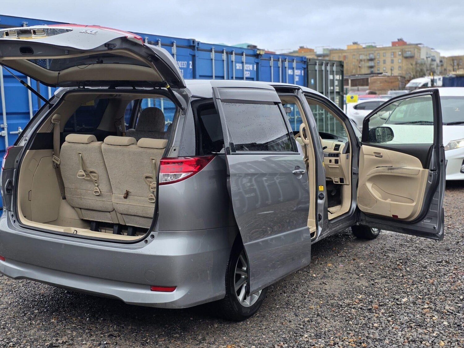 Used Toyota Estima 2014 for sale - 77582426: Photo 16