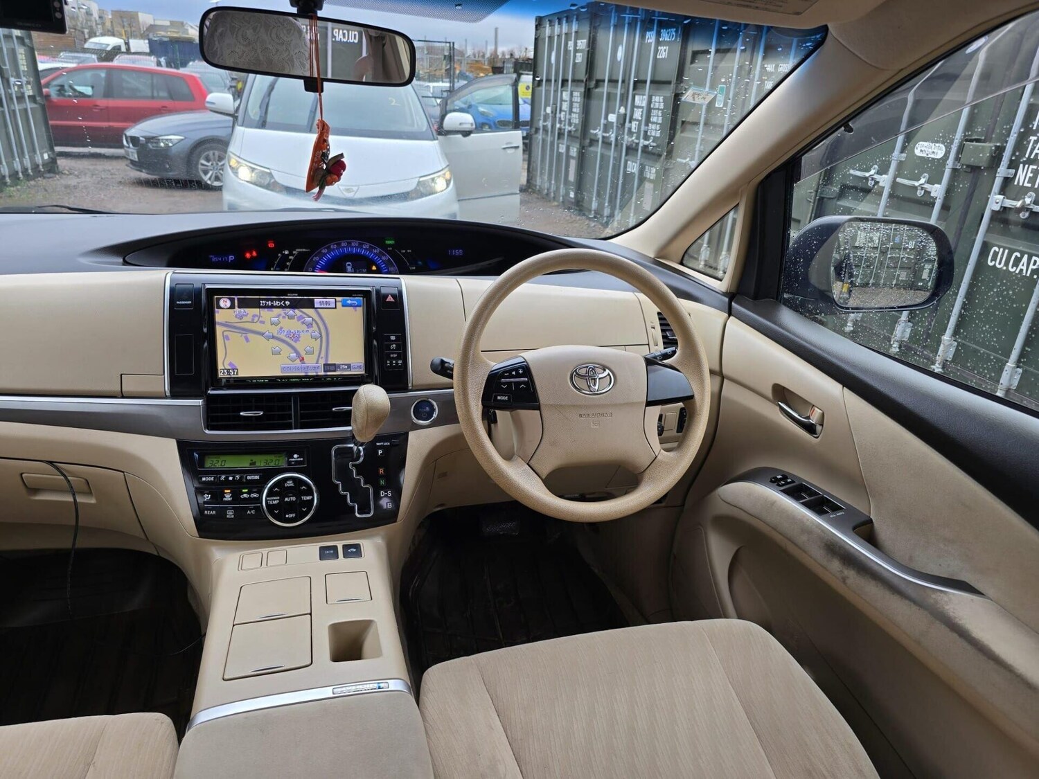 Used Toyota Estima 2014 for sale - 77582426: Photo 24