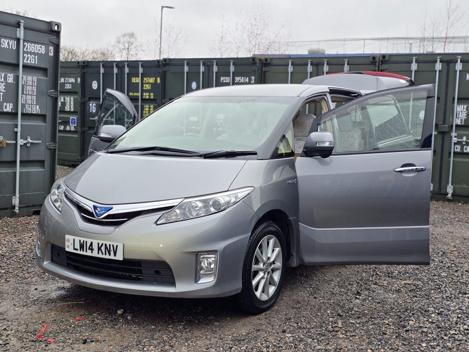 Used Toyota Estima 2014 for sale - 77582426: Photo 8