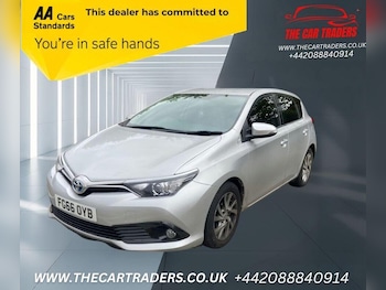 Used Toyota Auris 2016 for sale - 76045820: Photo 2