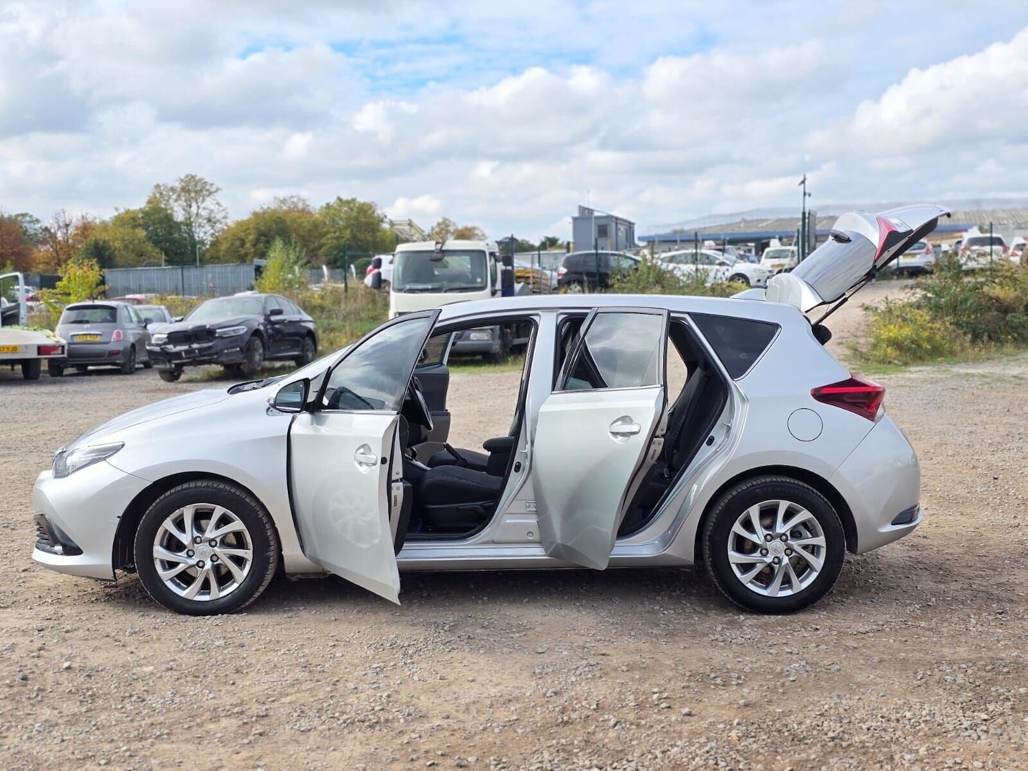 Used Toyota Auris 2016 for sale - 76045820: Photo 5